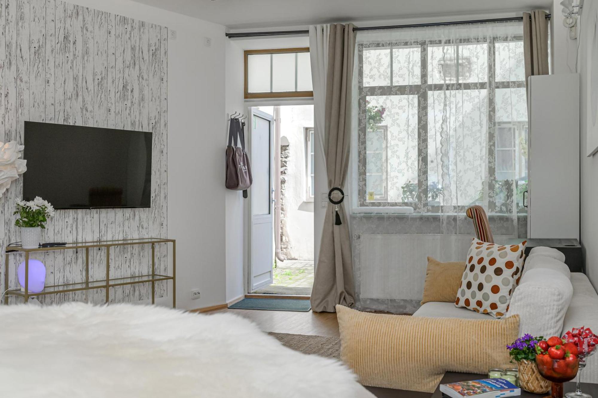 Tallinn Old Town Romantic Apartment Екстер'єр фото