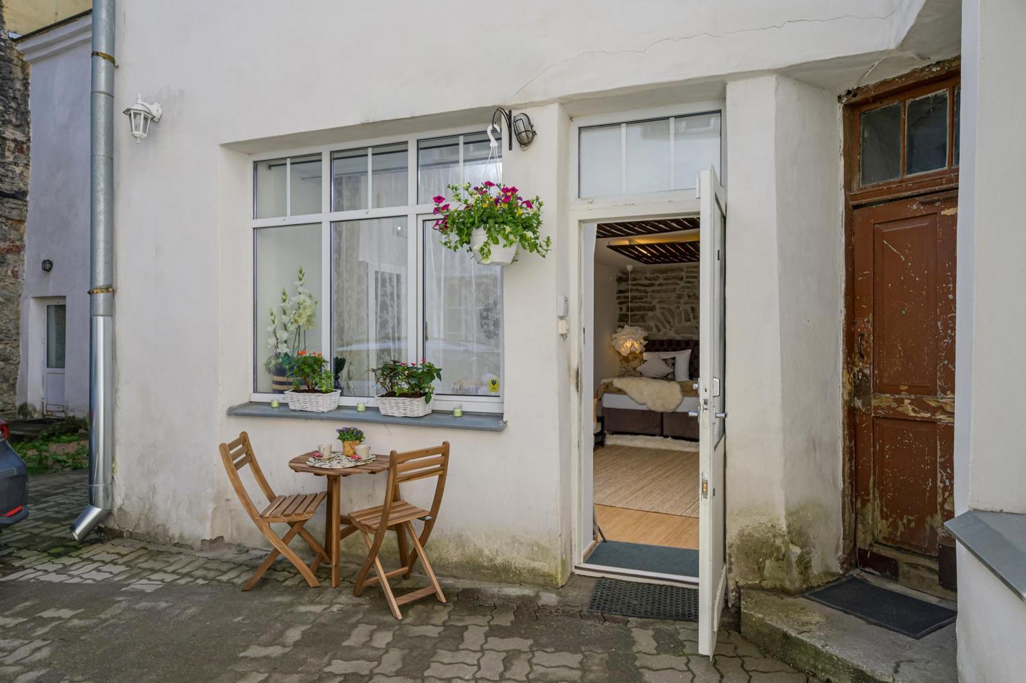 Tallinn Old Town Romantic Apartment Екстер'єр фото