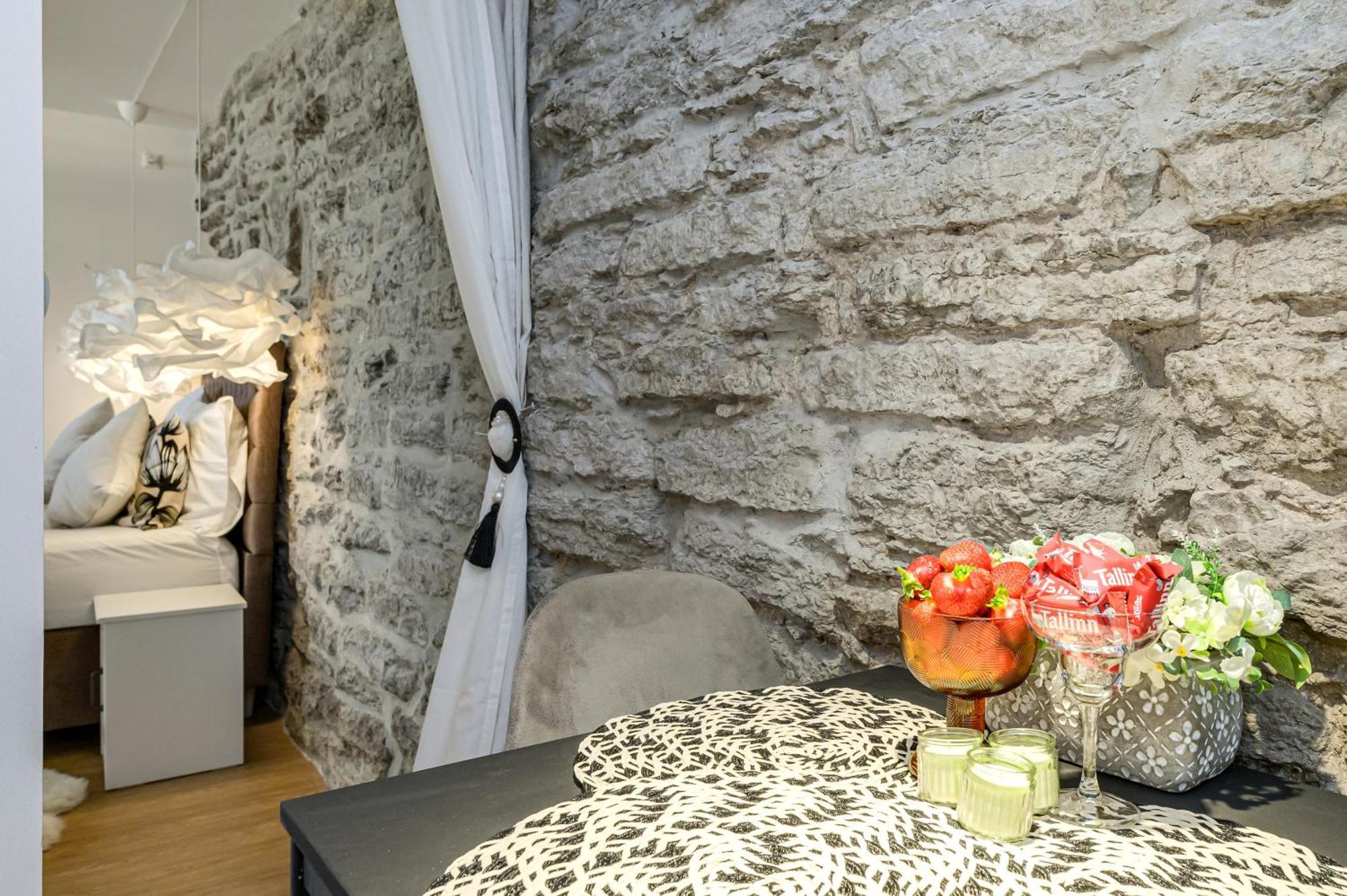 Tallinn Old Town Romantic Apartment Екстер'єр фото