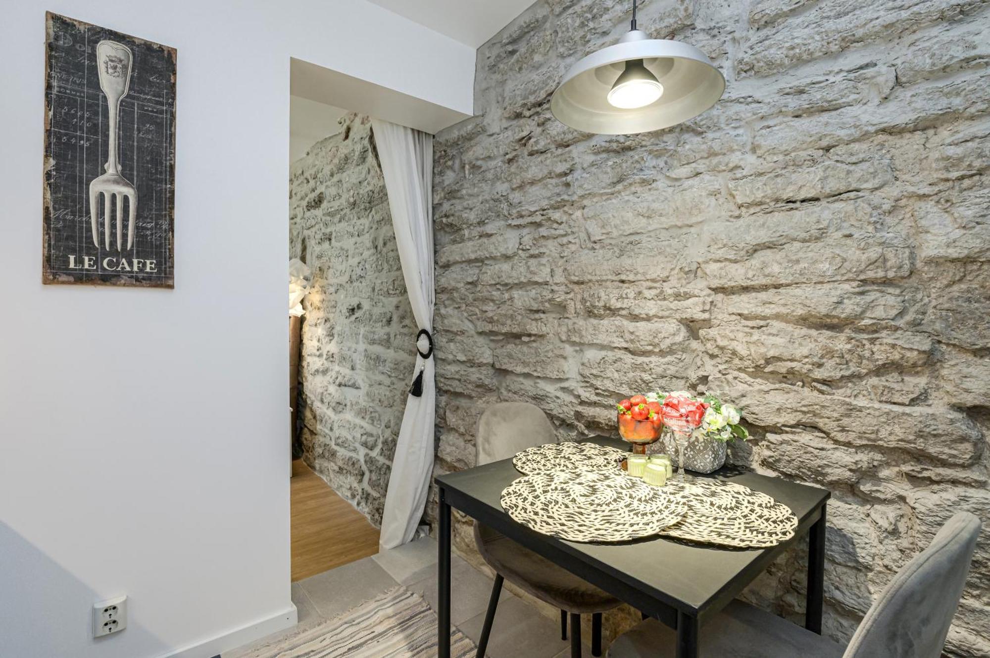 Tallinn Old Town Romantic Apartment Екстер'єр фото